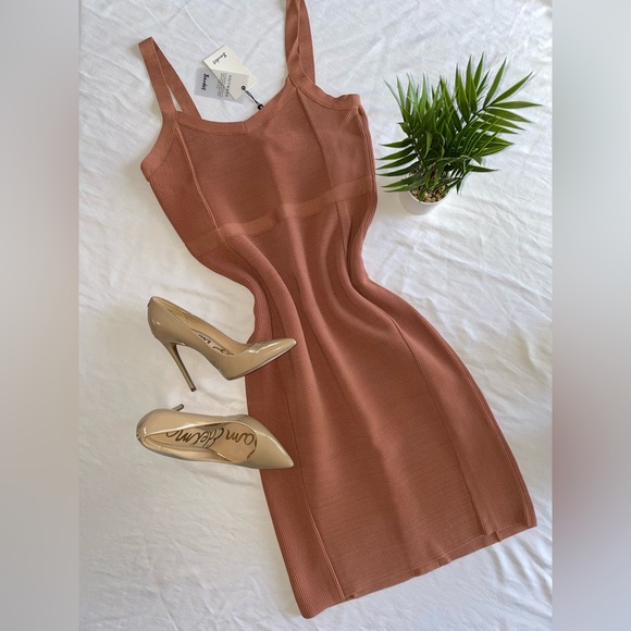 NWT Bardot Katy Knit Dress in Chestnut - Picture 1 of 7